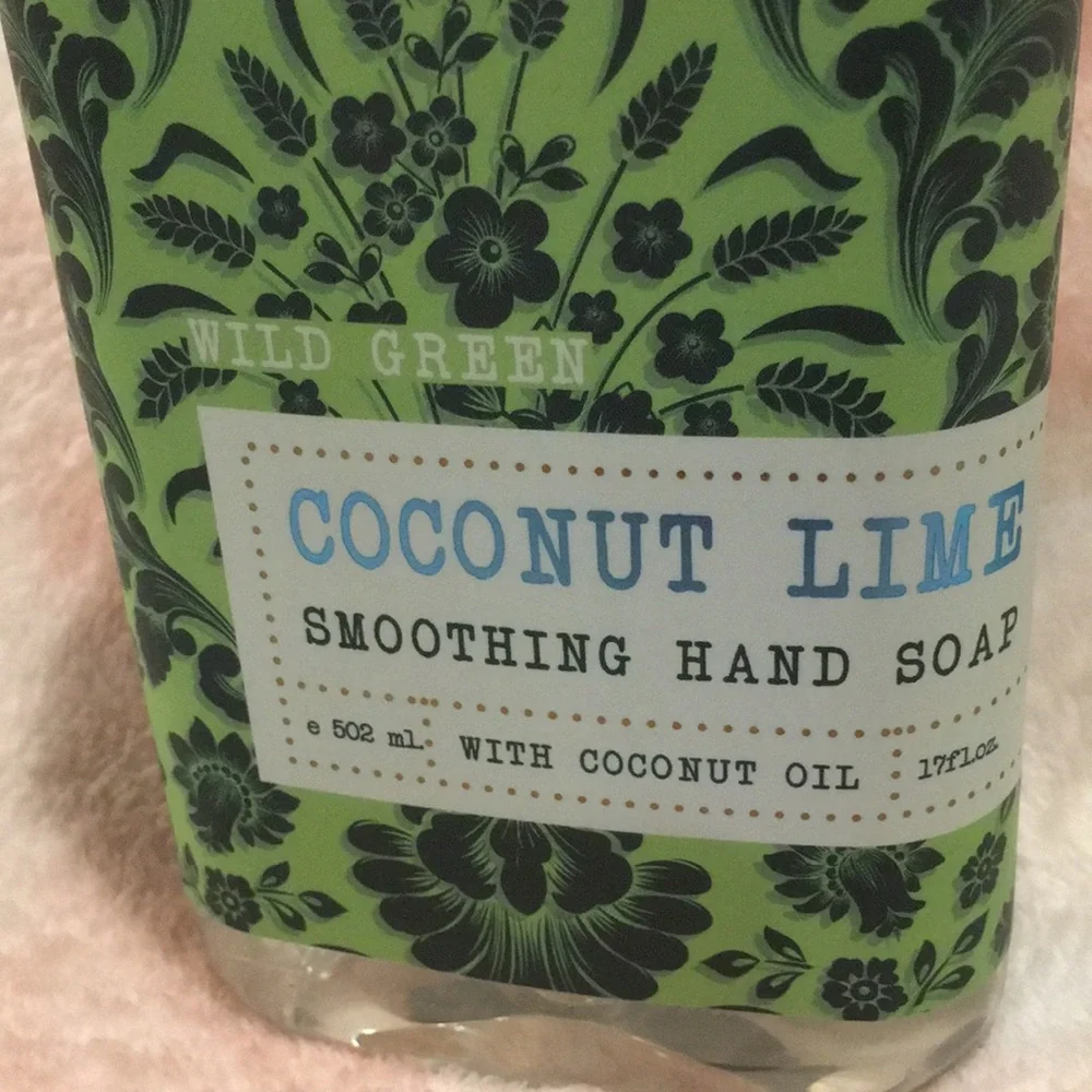 WildGreenCoconut Lime Scented Soothing Hand Soap with Coconut Oil large 17oz NWT - Picture 2 of 14